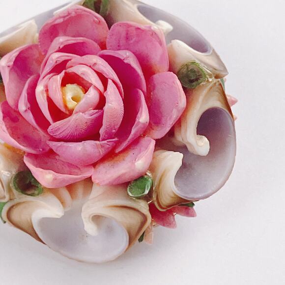 Vintage 50s Shell Brooch Layered Pink Floral Mid Century Tropical Beach Jewelry - Picture 5 of 10